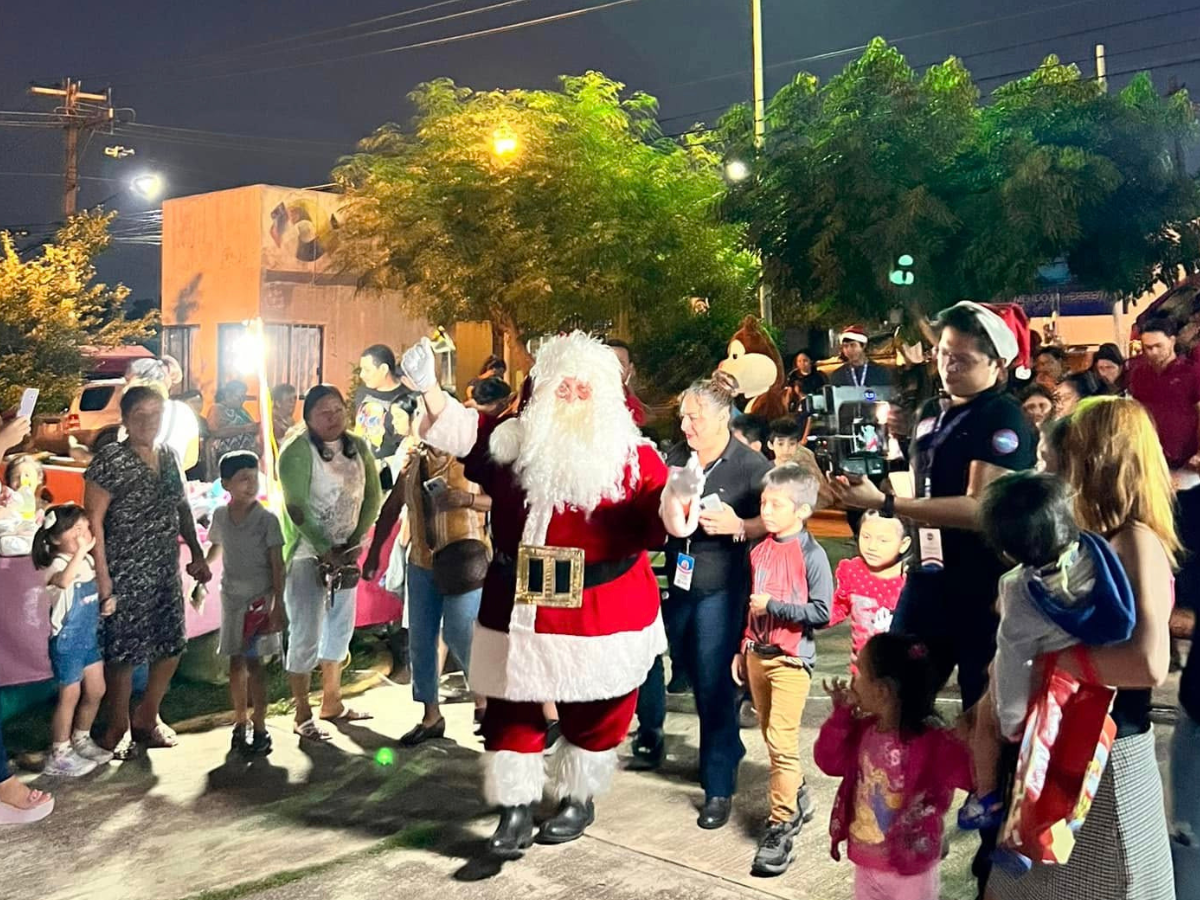 La Ruta de Santa de Tabasco Hoy Radio llevó magia y alegría a las colonias de Villahermosa