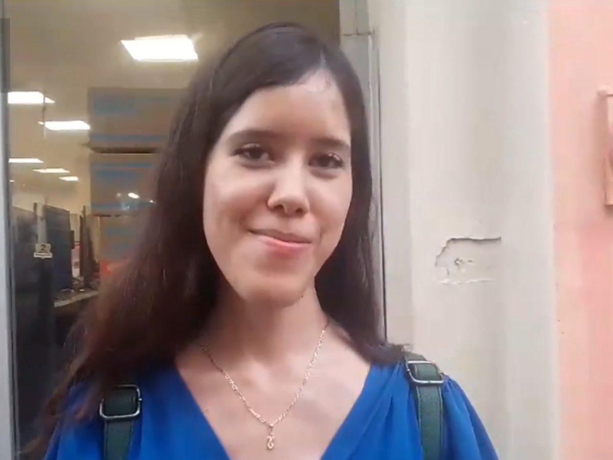 Ella es Jhucely Guadalupe Domínguez Izquierdo, mejor conocida como la chica de los Buñuelos en la Zona Luz, aquí una breve historia.